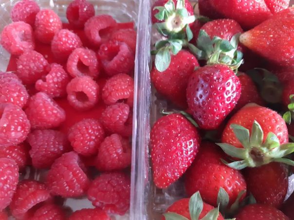 #Frullato di #fragole e #lamponi alla #panna